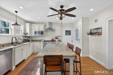 1860 Whitney Avenue Hamden CT 06517