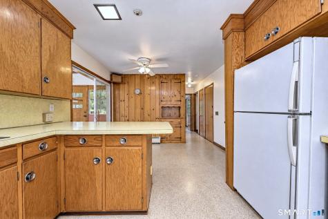 18 Taagan Point Road Danbury CT 06811
