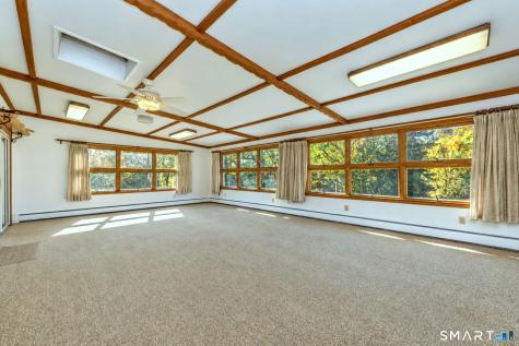 18 Taagan Point Road Danbury CT 06811