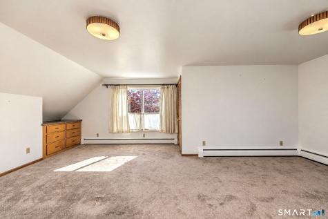 18 Taagan Point Road Danbury CT 06811