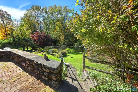 18 Taagan Point Road Danbury CT 06811