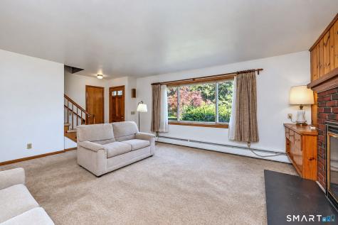 18 Taagan Point Road Danbury CT 06811