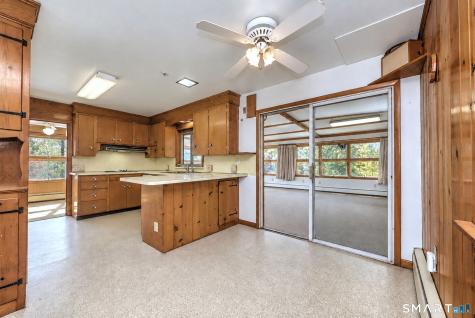 18 Taagan Point Road Danbury CT 06811