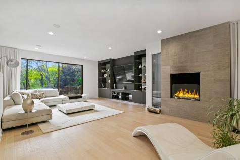 210 Red Fox Road Stamford CT 06903