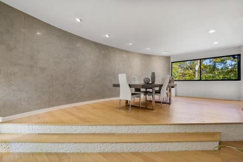 210 Red Fox Road Stamford CT 06903