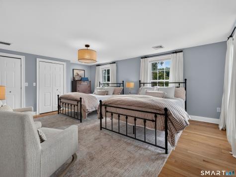 11 Fencove Court Old Saybrook CT 06475