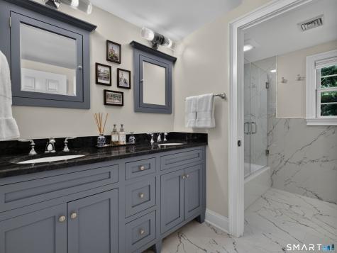 11 Fencove Court Old Saybrook CT 06475