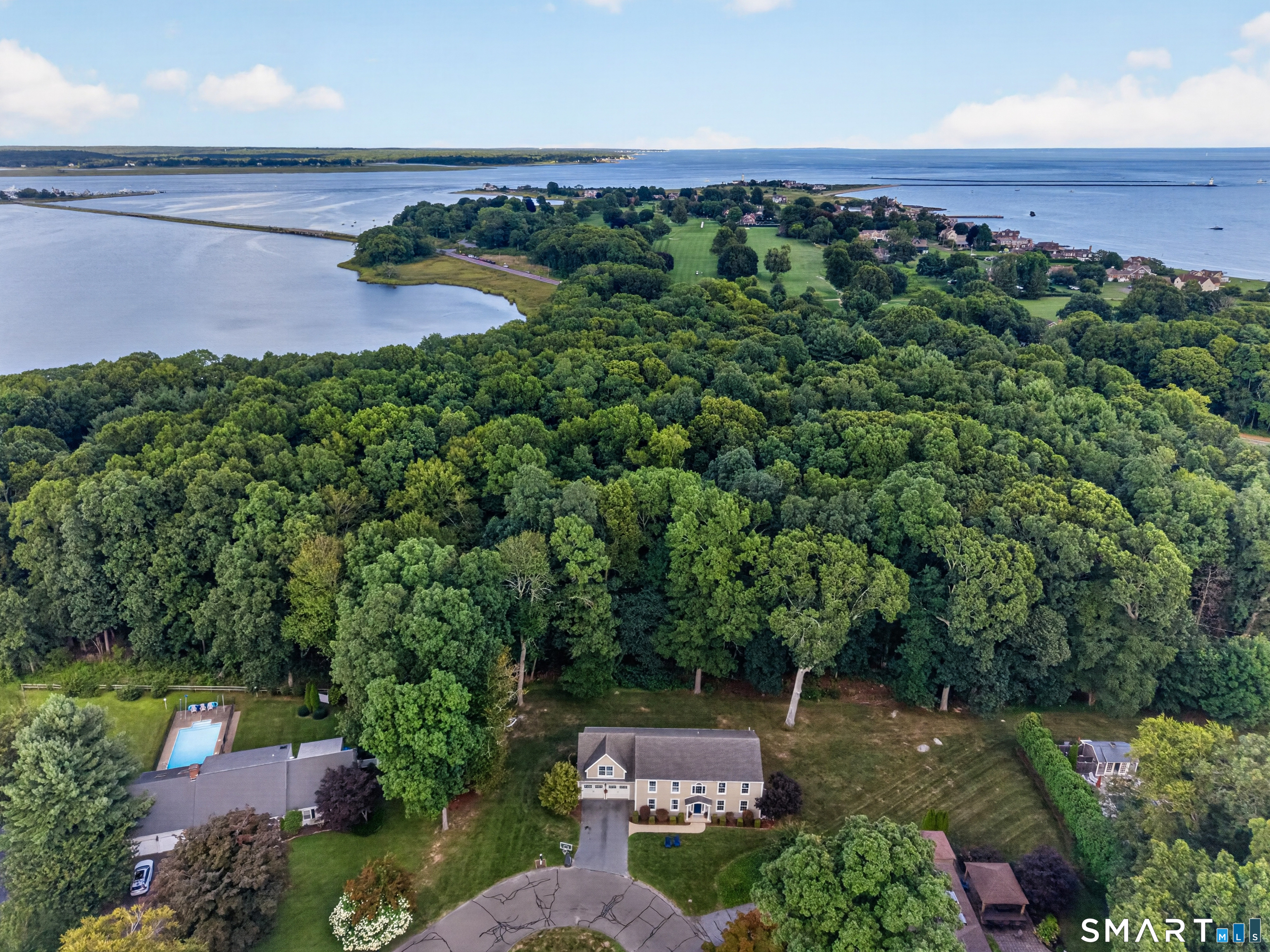 11 Fencove Court Old Saybrook CT 06475