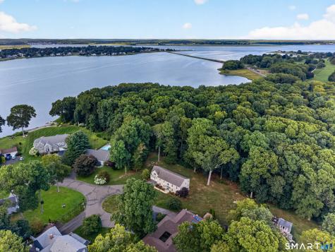 11 Fencove Court Old Saybrook CT 06475