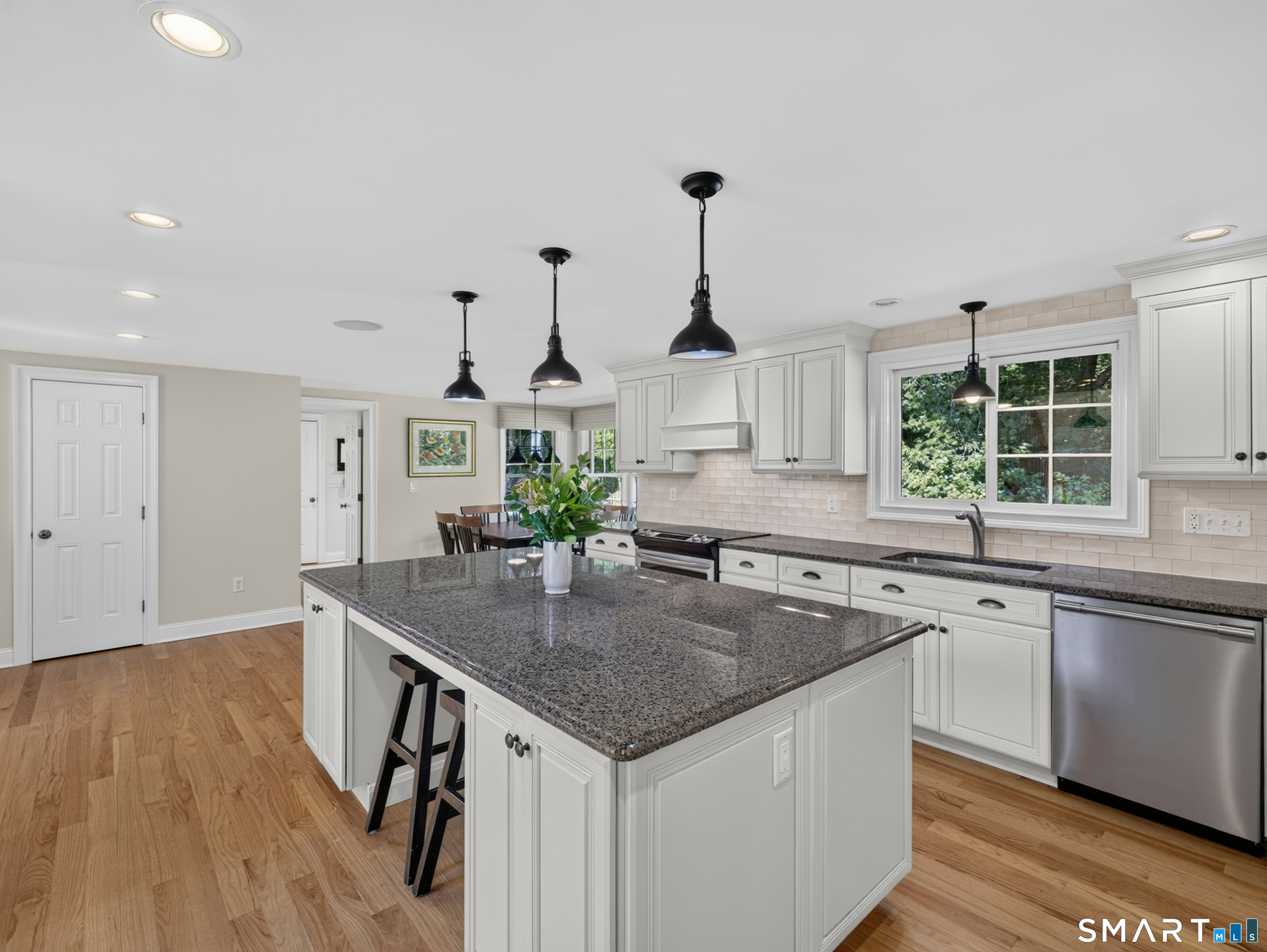 11 Fencove Court Old Saybrook CT 06475