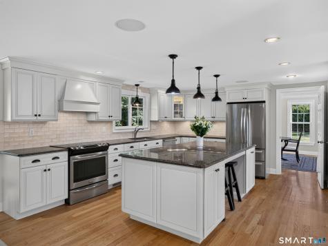 11 Fencove Court Old Saybrook CT 06475