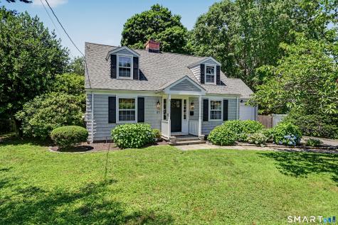 31 Smedley Road Fairfield CT 06824
