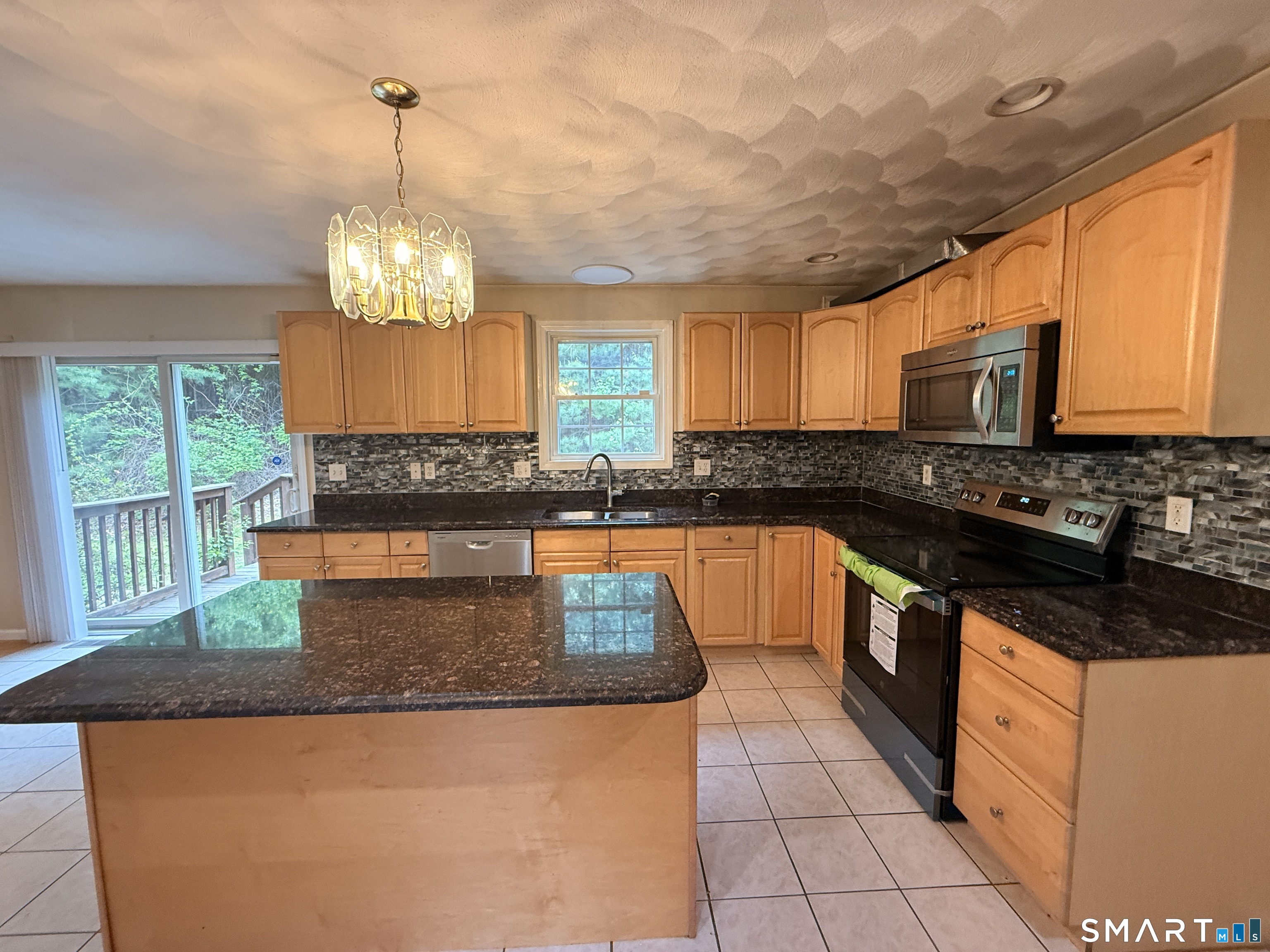 15 Salmon Drive Brooklyn CT 06234
