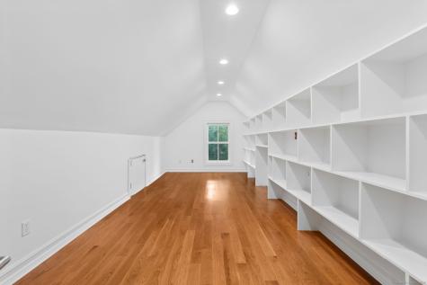 84 Olmstead Lane Ridgefield CT 06877