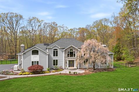 63 Coventry Lane Trumbull CT 06611