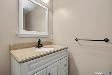 29 Evergreen Terrace Seymour CT 06483