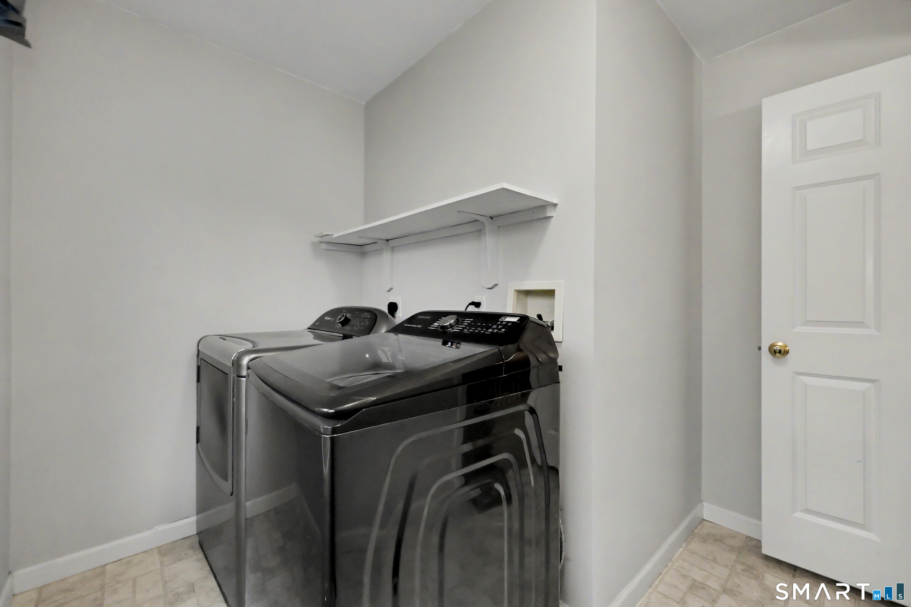29 Evergreen Terrace Seymour CT 06483