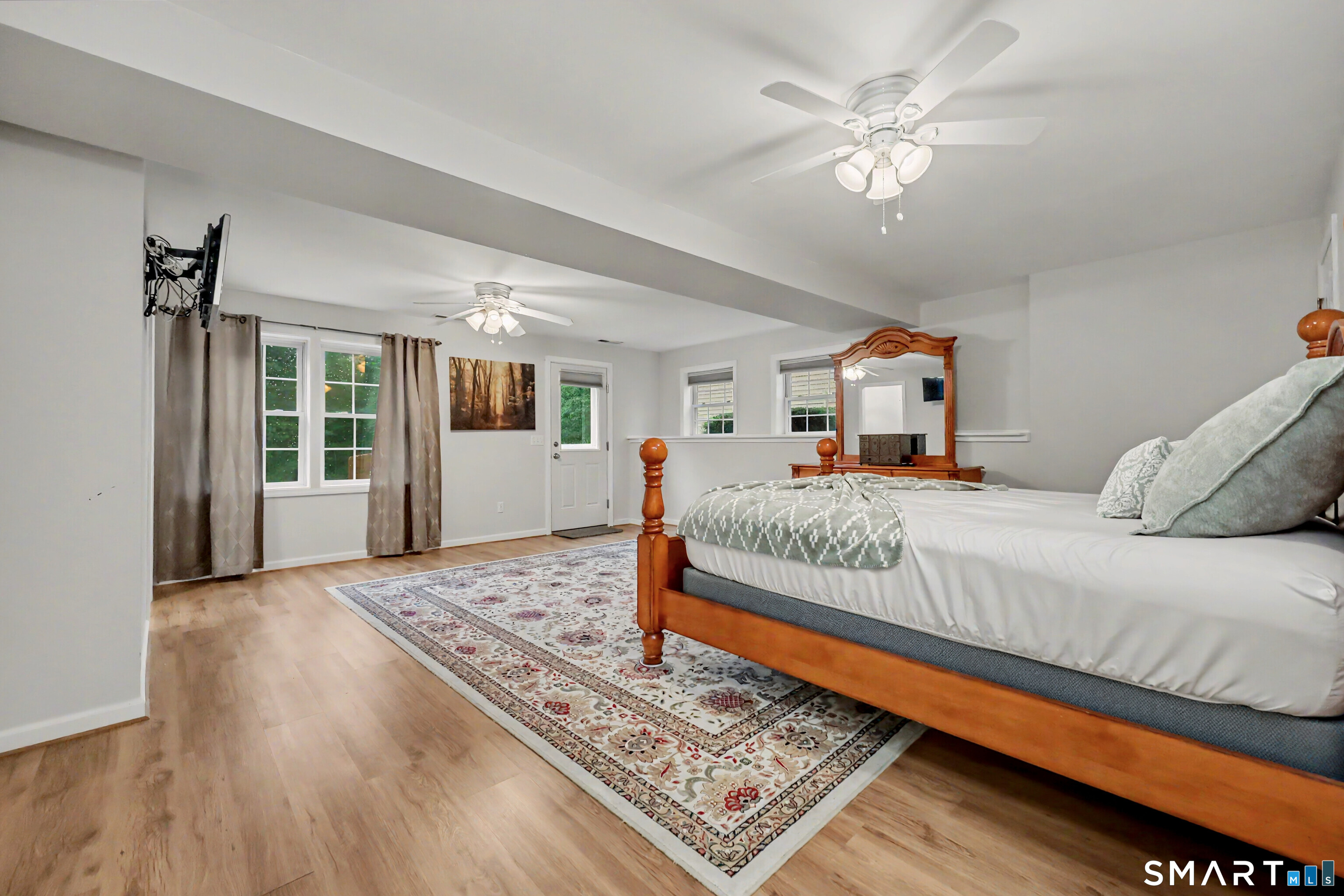 29 Evergreen Terrace Seymour CT 06483