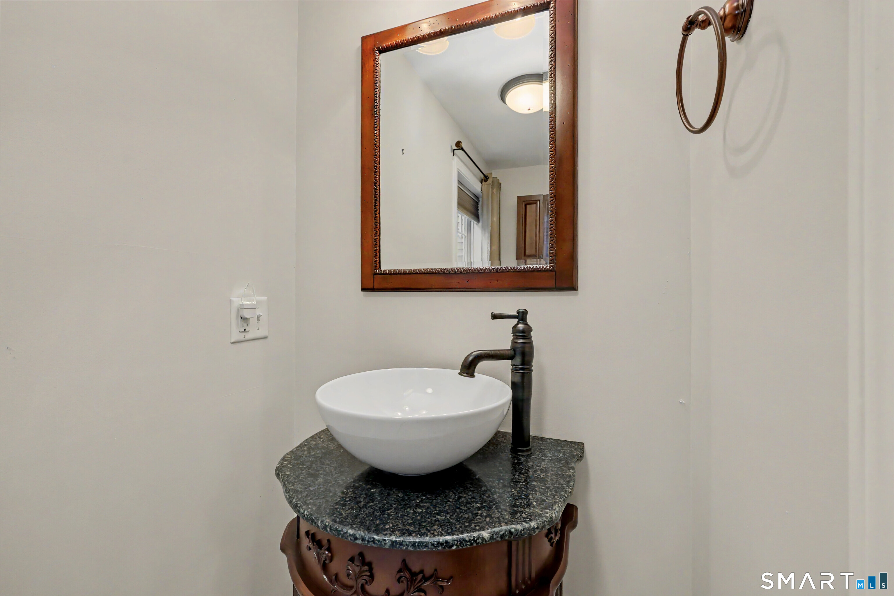 29 Evergreen Terrace Seymour CT 06483