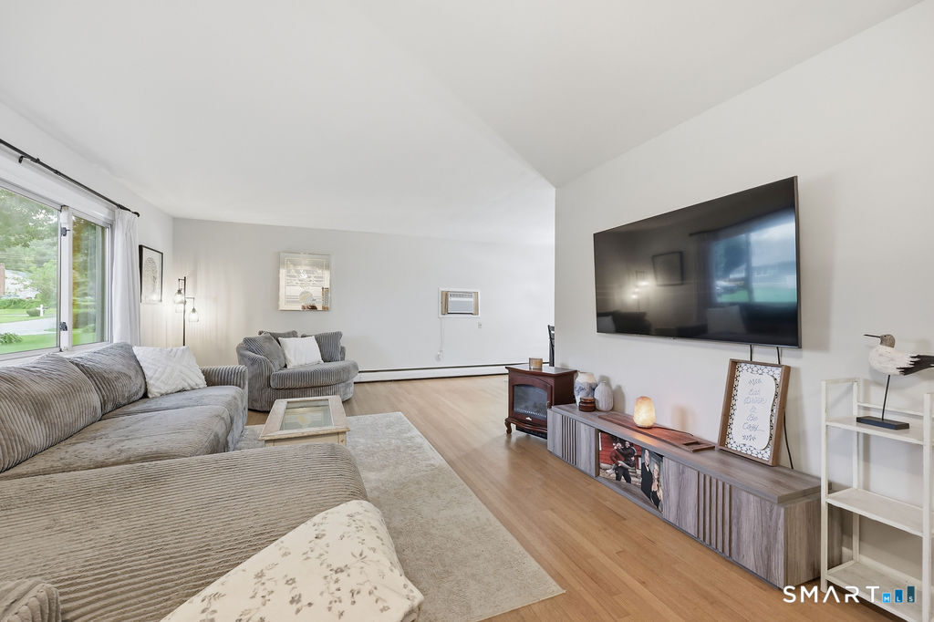 159 Crestview Drive Colchester CT 06415