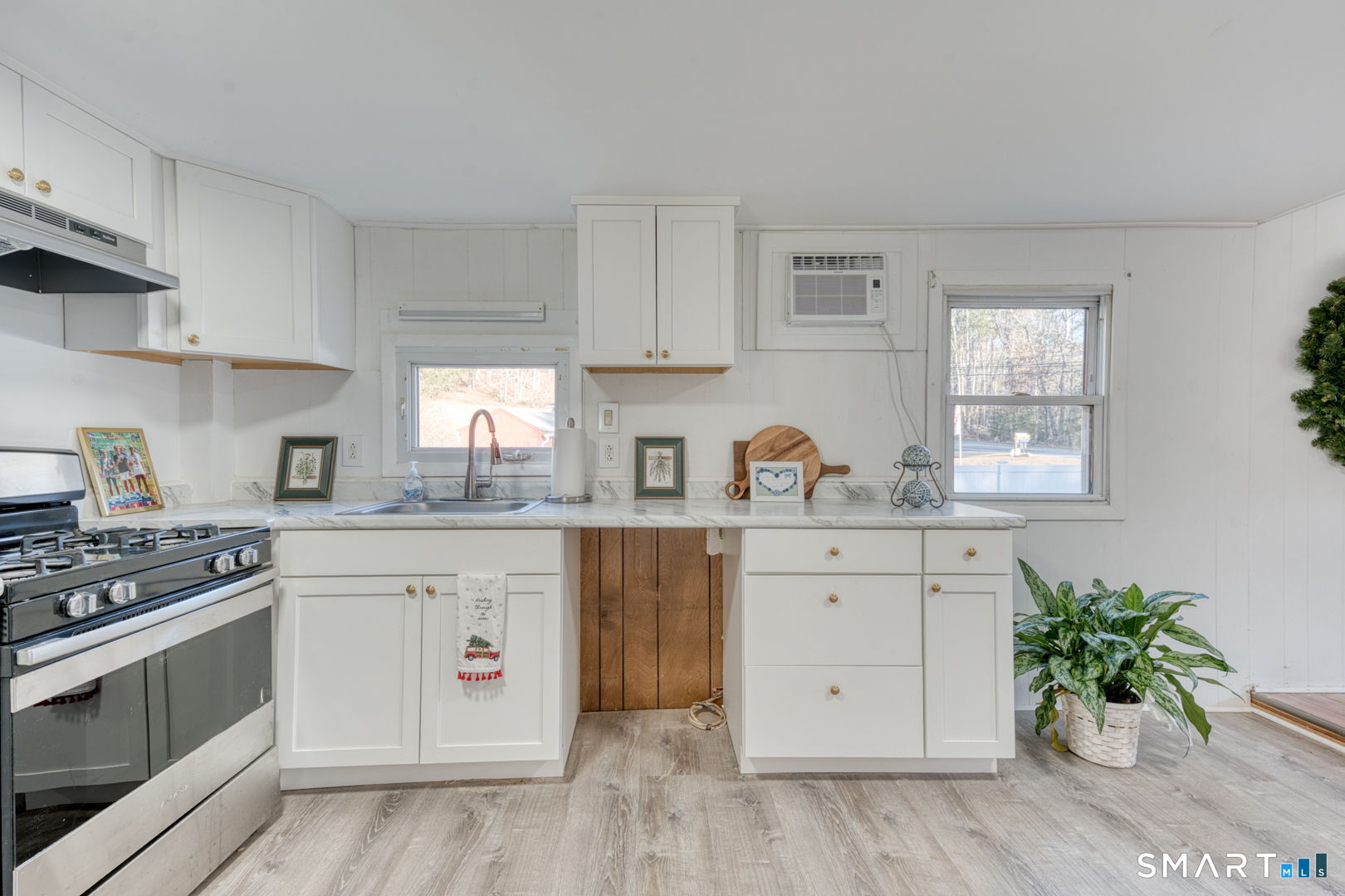 597 Warrenville Road Mansfield CT 06250