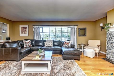 997 Rainbow Trail Orange CT 06477