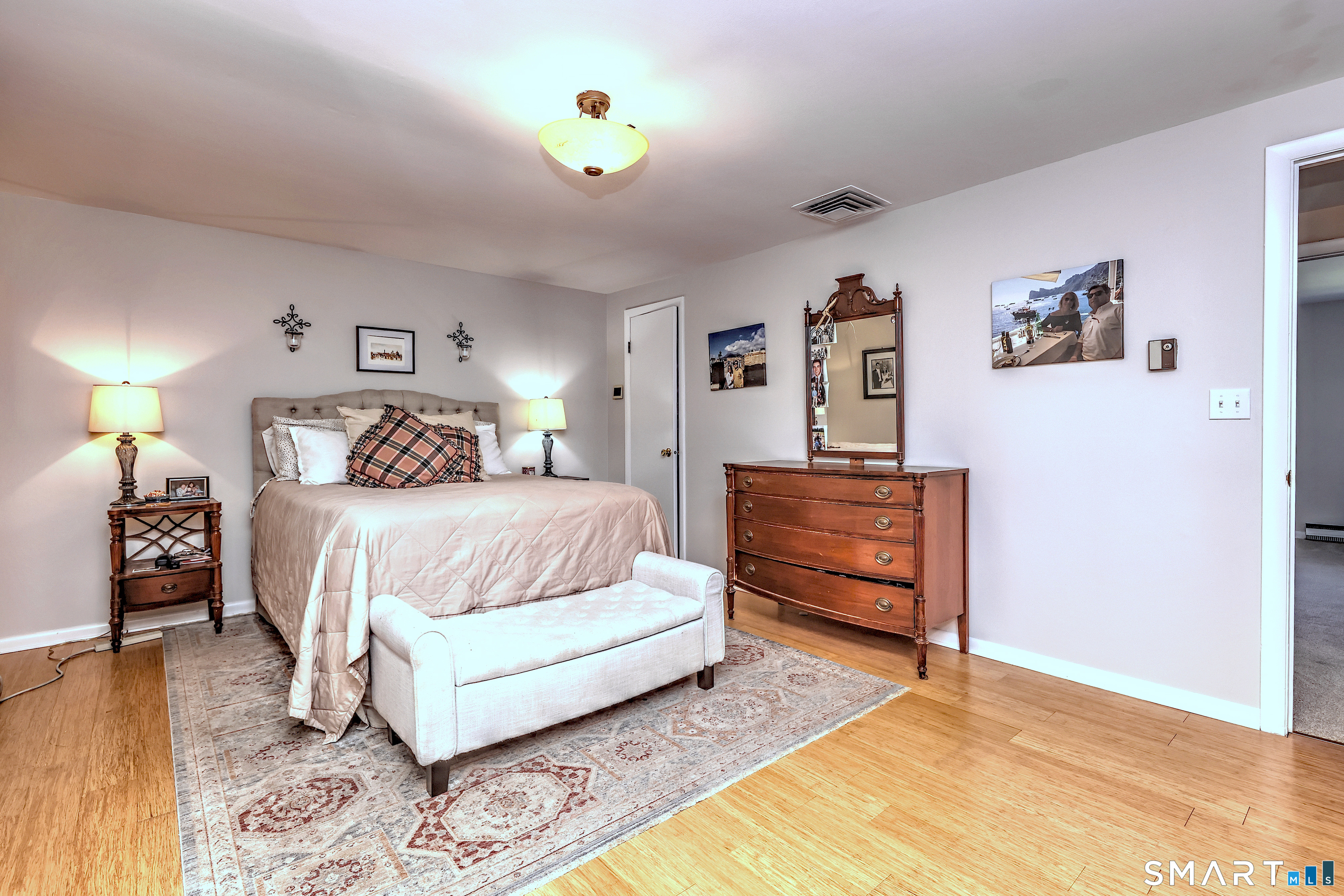 997 Rainbow Trail Orange CT 06477