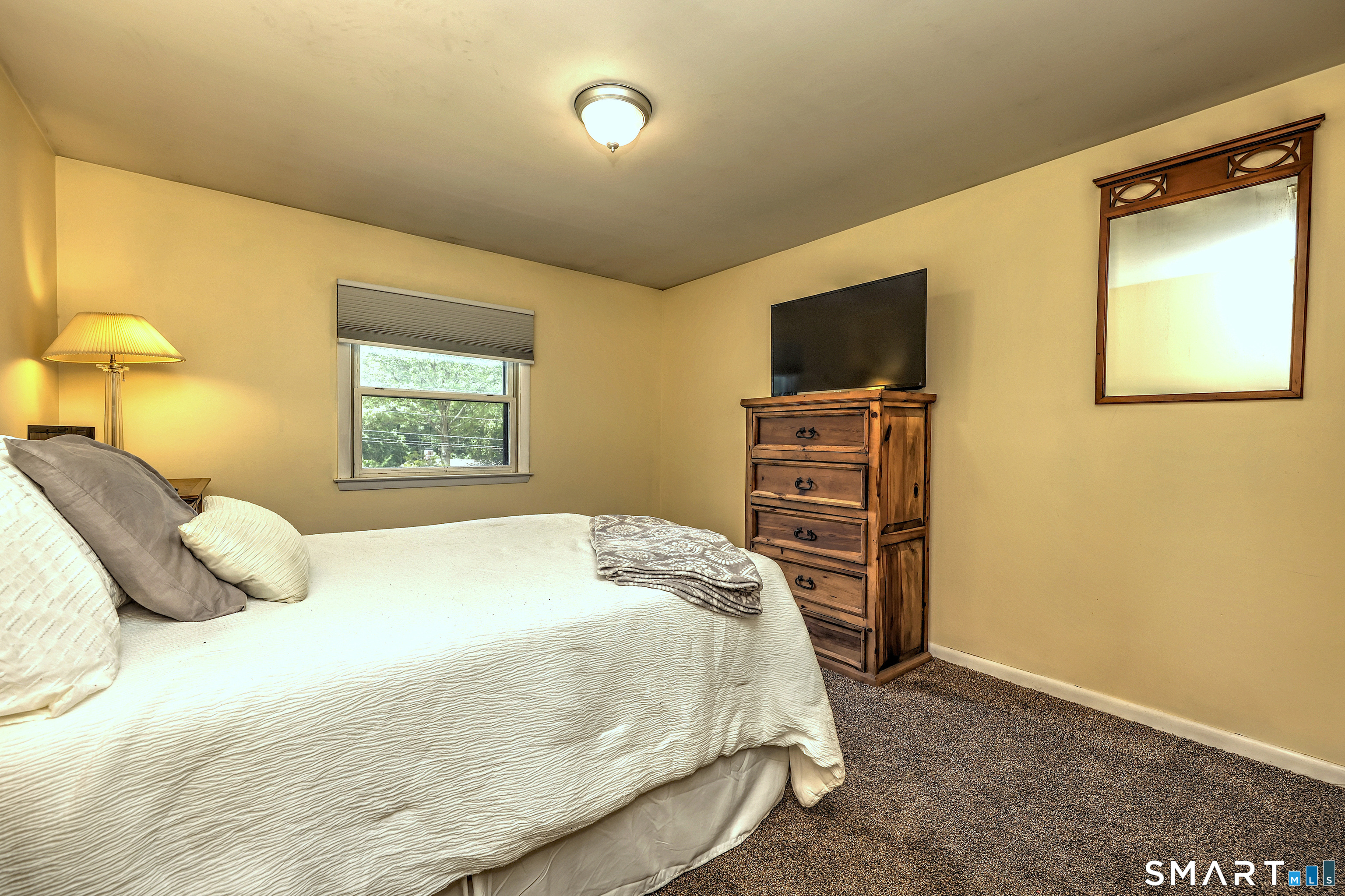 997 Rainbow Trail Orange CT 06477