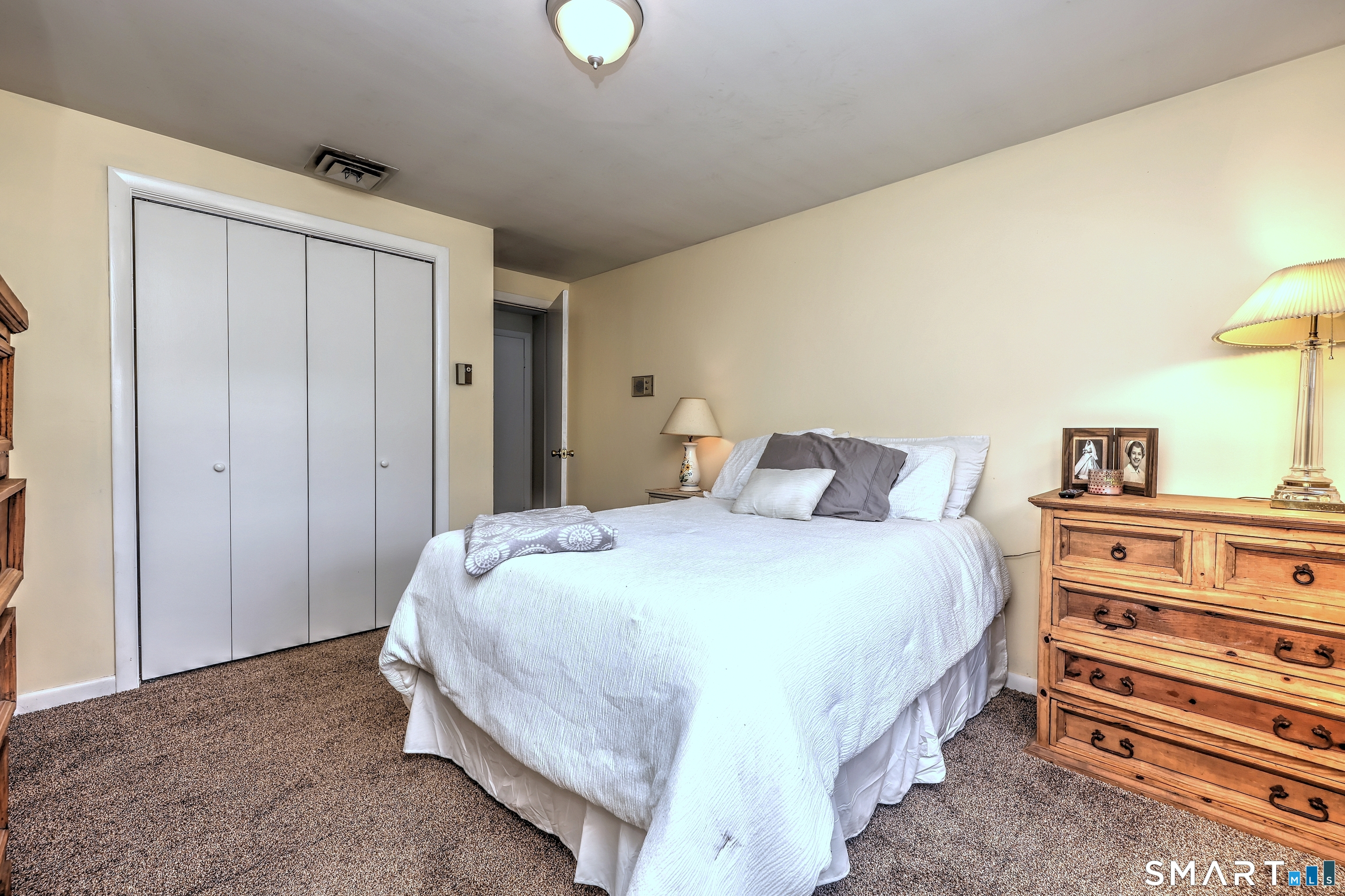 997 Rainbow Trail Orange CT 06477