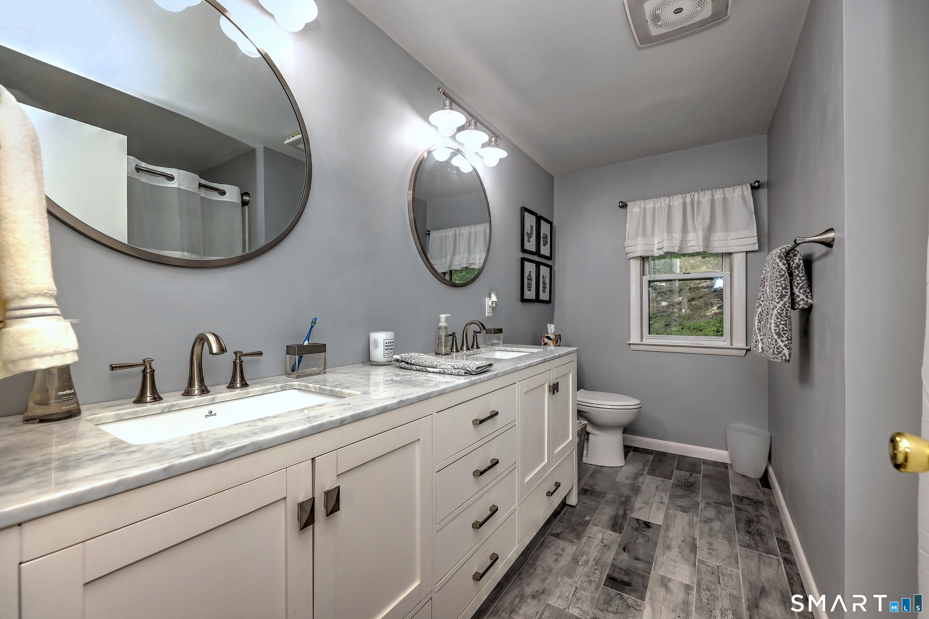 997 Rainbow Trail Orange CT 06477