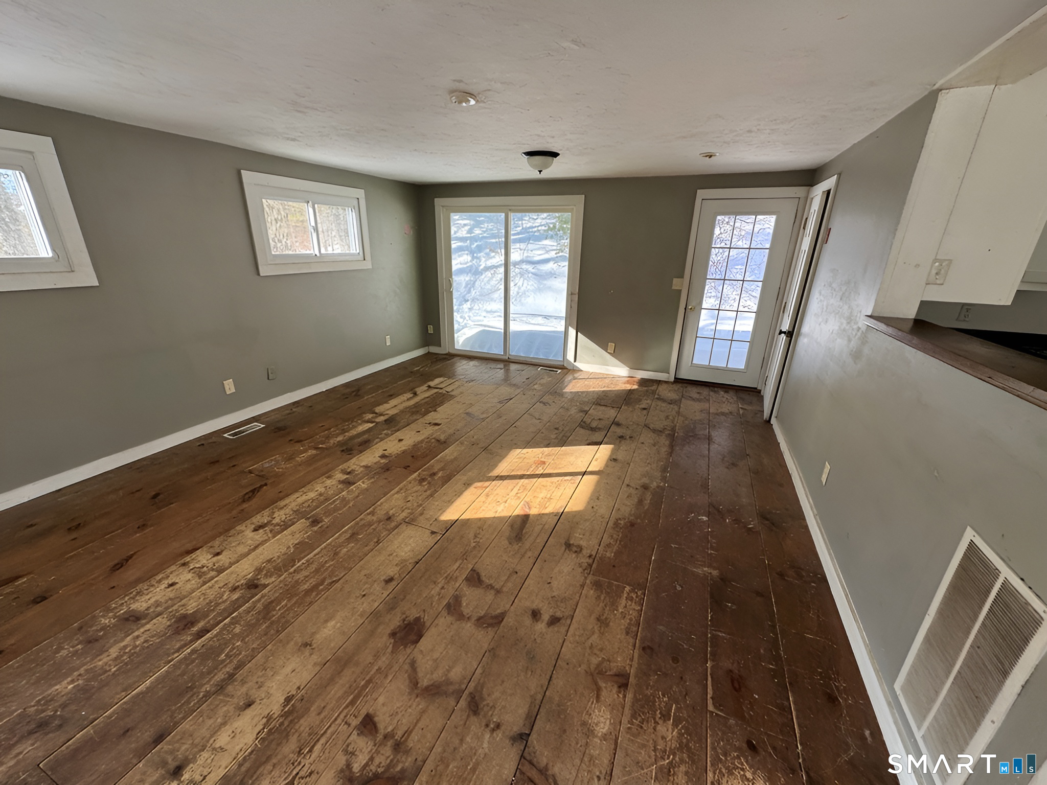 1346 Route 169 Woodstock CT 06281