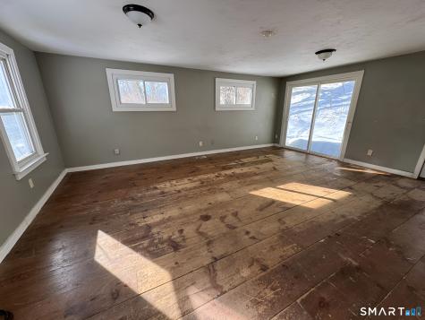 1346 Route 169 Woodstock CT 06281
