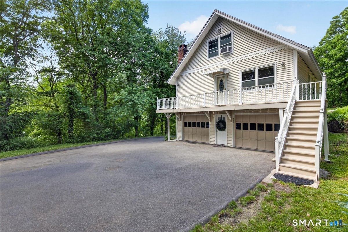 22 Cloverdale Avenue Shelton CT 06484