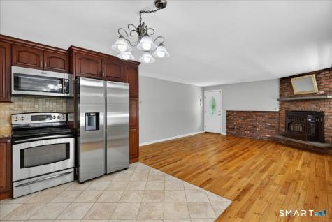 22 Cloverdale Avenue Shelton CT 06484
