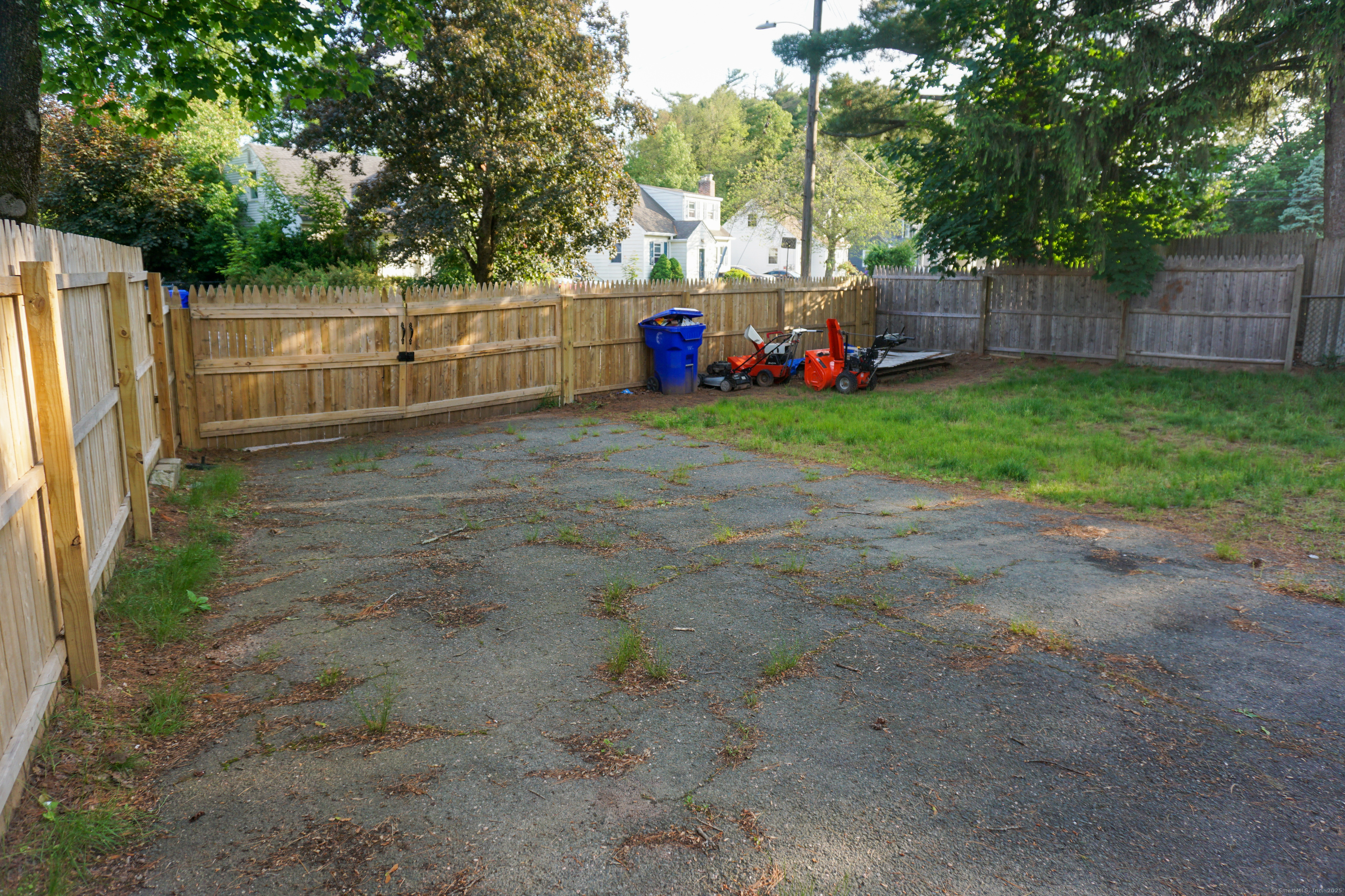 381 Oak Street East Hartford CT 06118