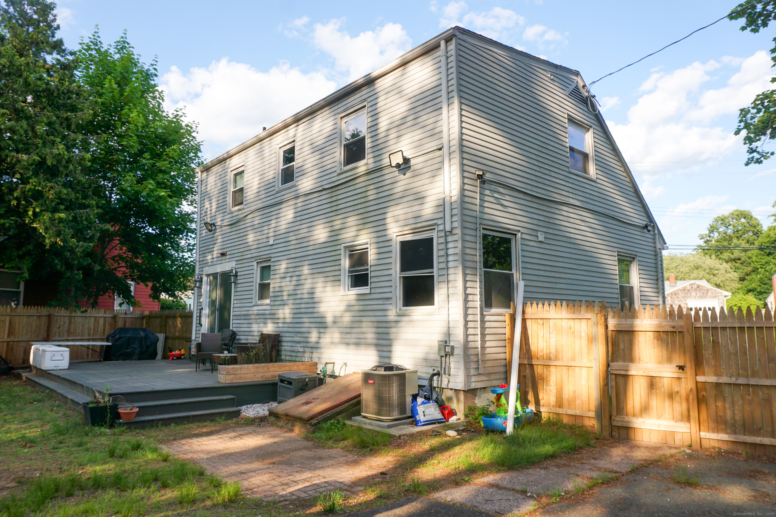 381 Oak Street East Hartford CT 06118