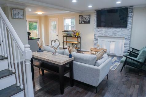 381 Oak Street East Hartford CT 06118