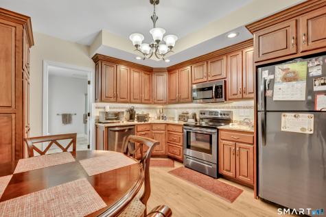 3 Bigwood Lane Burlington CT 06013