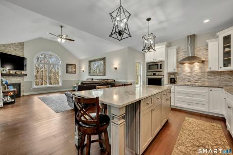 3 Bigwood Lane Burlington CT 06013