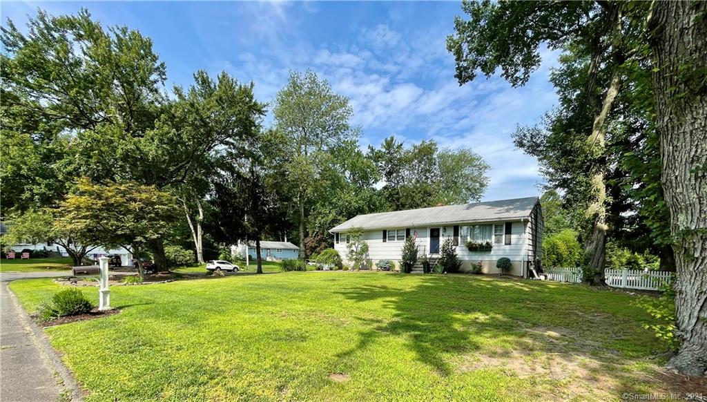 5 Barry Place Trumbull CT 06611
