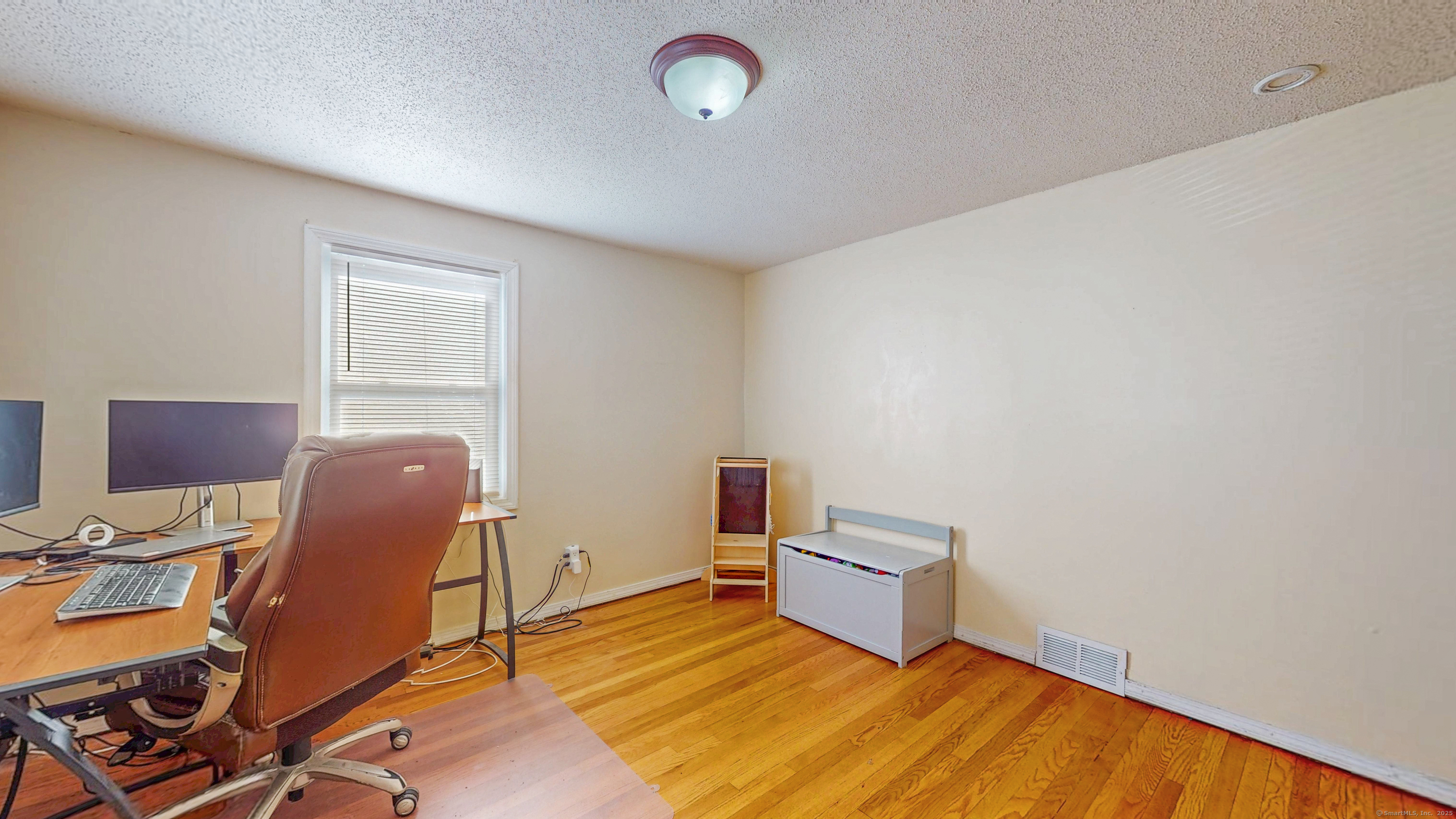 136 Amherst Street Hartford CT 06106