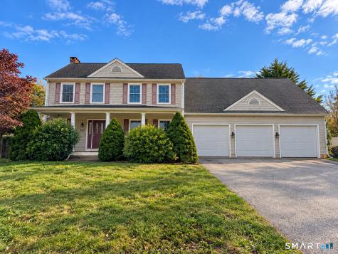 18 Deerfield Road Waterford CT 06385