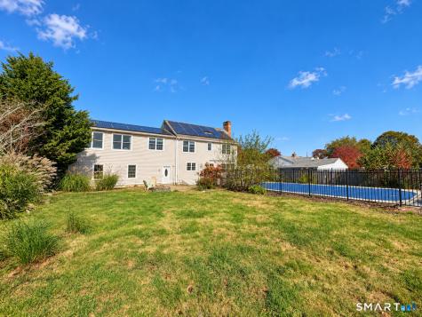 18 Deerfield Road Waterford CT 06385
