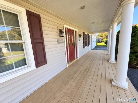 18 Deerfield Road Waterford CT 06385