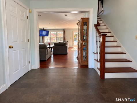18 Deerfield Road Waterford CT 06385