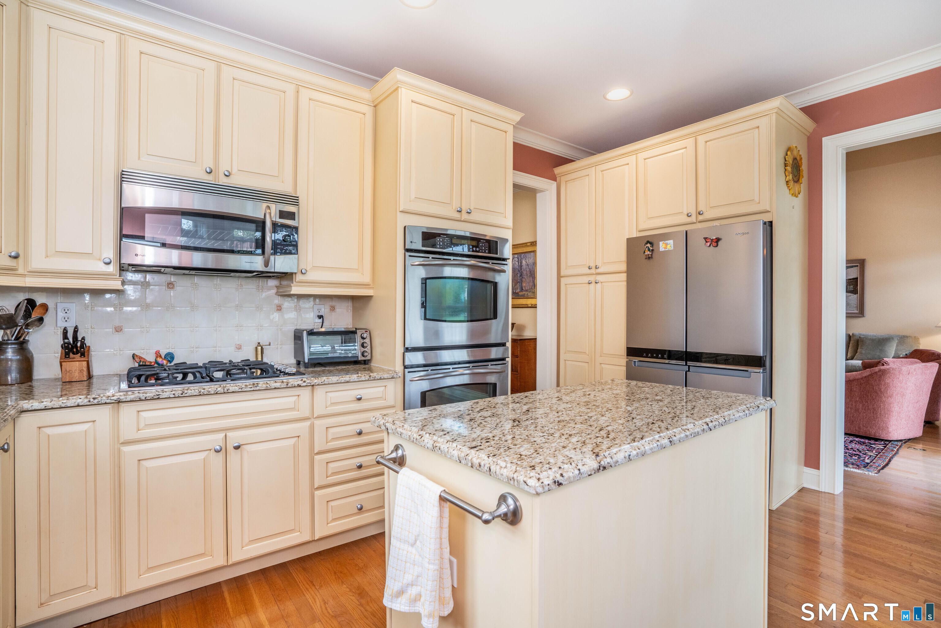 6 Spy Glass Circle Bloomfield CT 06002