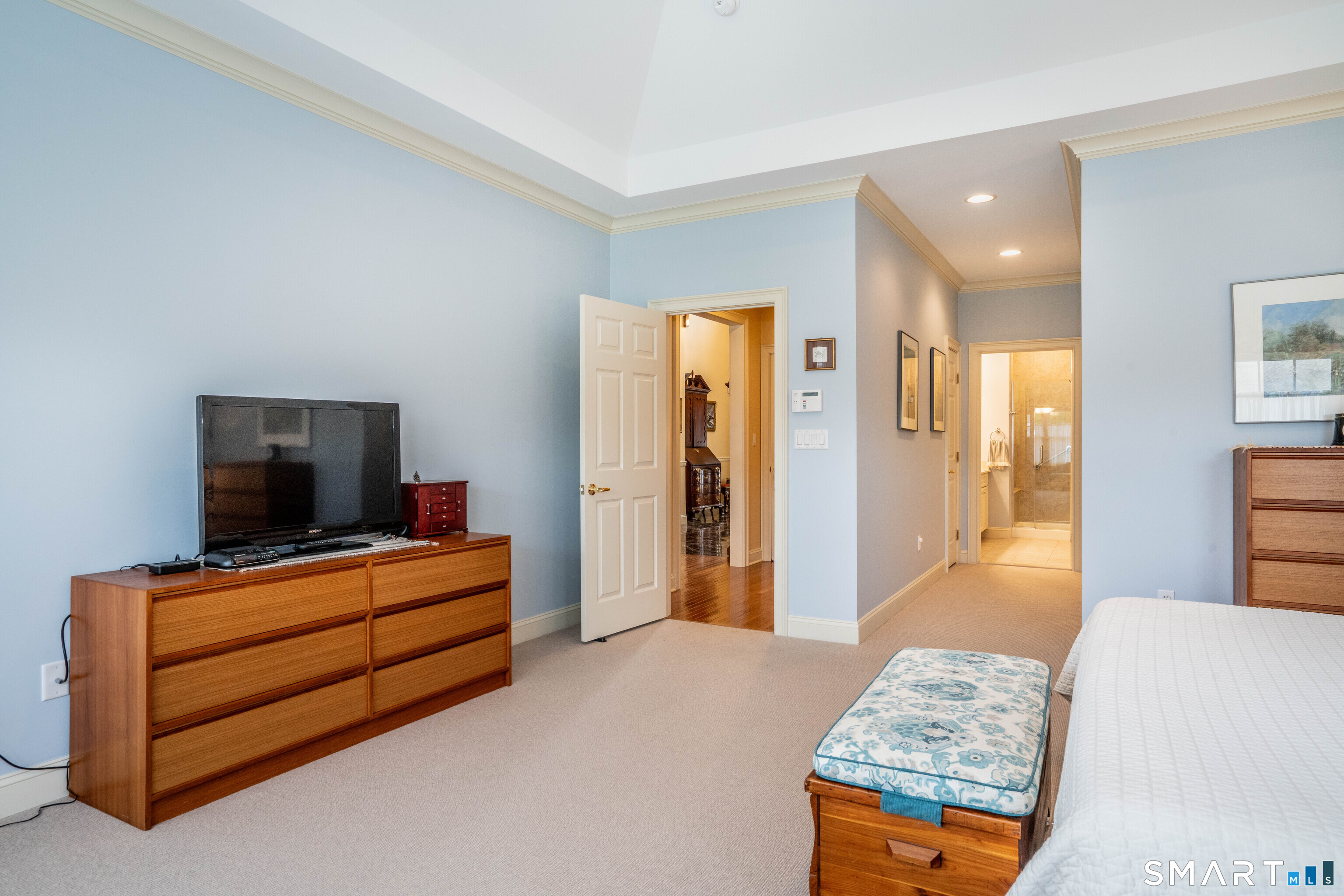 6 Spy Glass Circle Bloomfield CT 06002