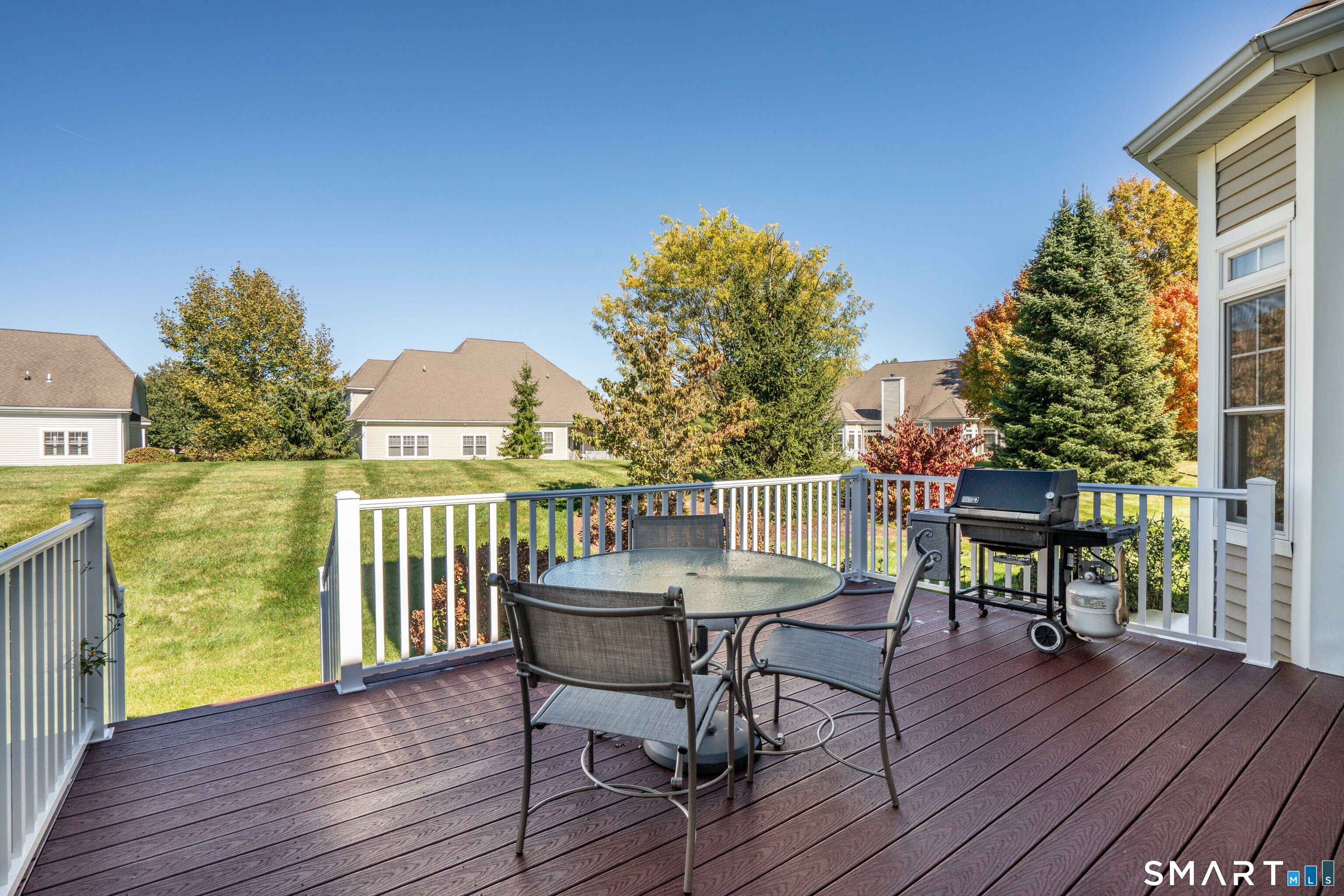 6 Spy Glass Circle Bloomfield CT 06002