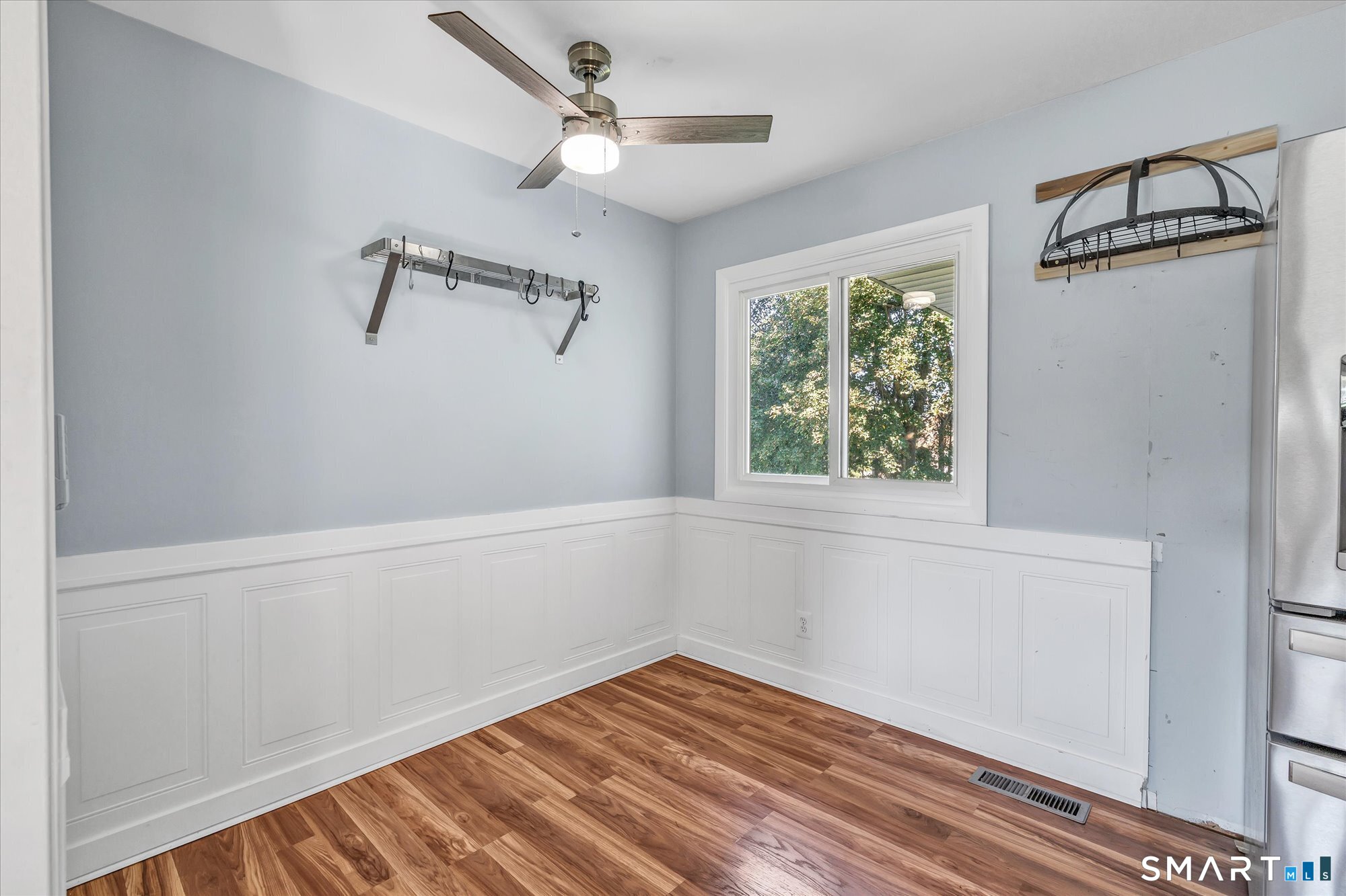 23 Alan Drive Ansonia CT 06401