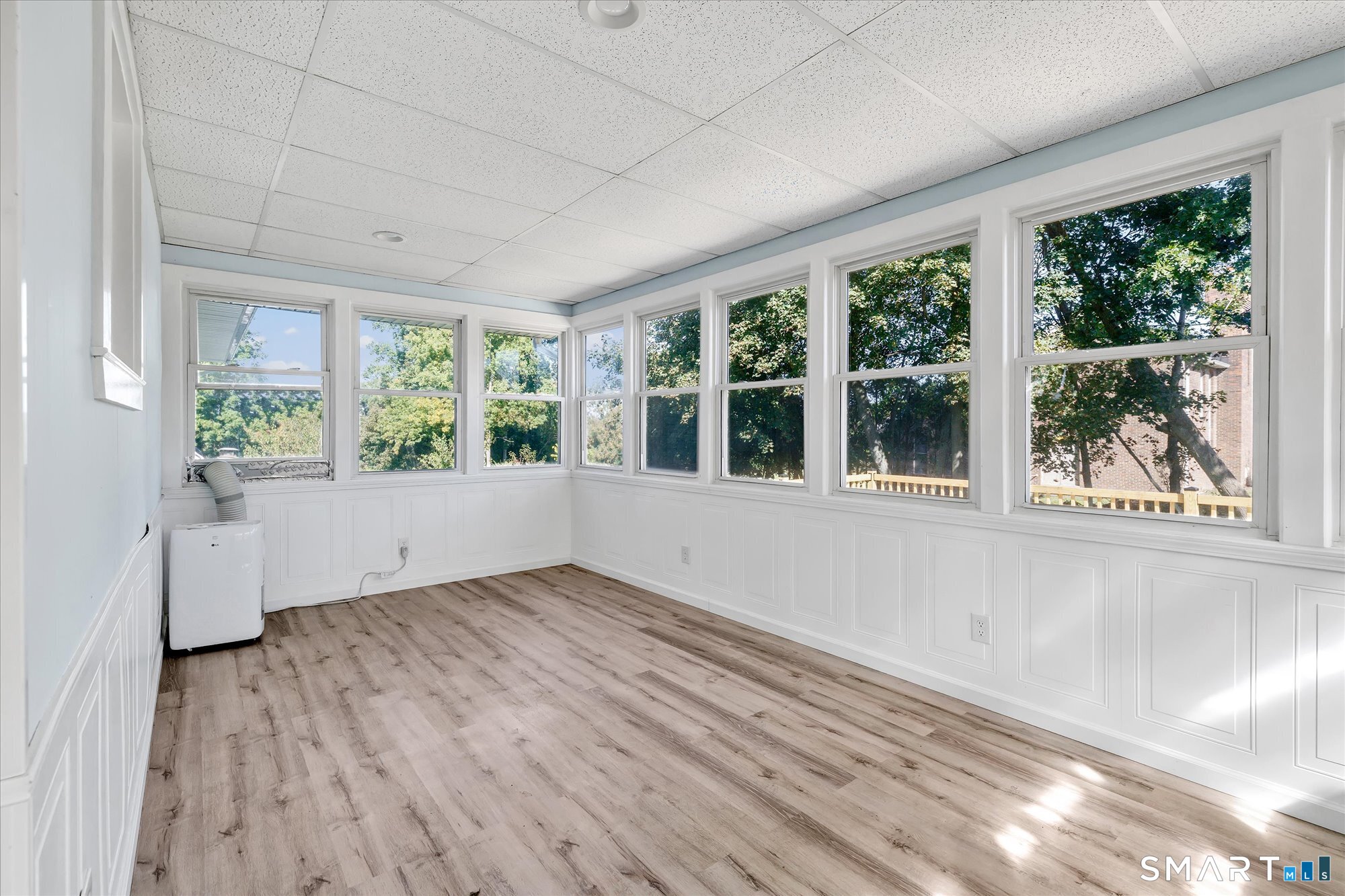 23 Alan Drive Ansonia CT 06401